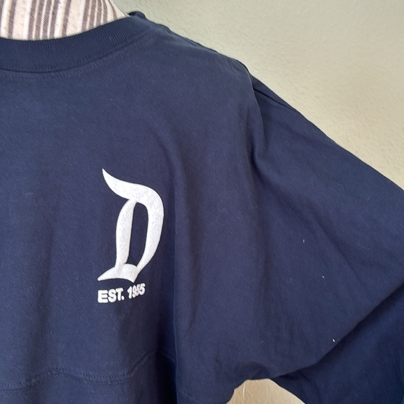 🚫 SOLD Disney Parks NWT Spirit Jersey Navy Blue/White M - Picture 3 of 9